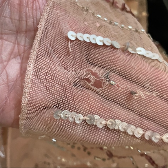 Mac Douggal Sequin Flutter-Sleeve Gown Women’s Rose Sz8  *FLAW* #001 - Picture 12 of 16